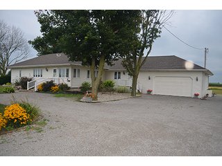 Property photo 22 - REAL ESTATE AUCTION - Ranch Home on 5.82 Acres in Allen County